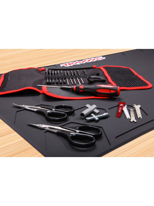 TRAXXAS TAPIS DE STAND 91.4 X 50.8 CM 3426